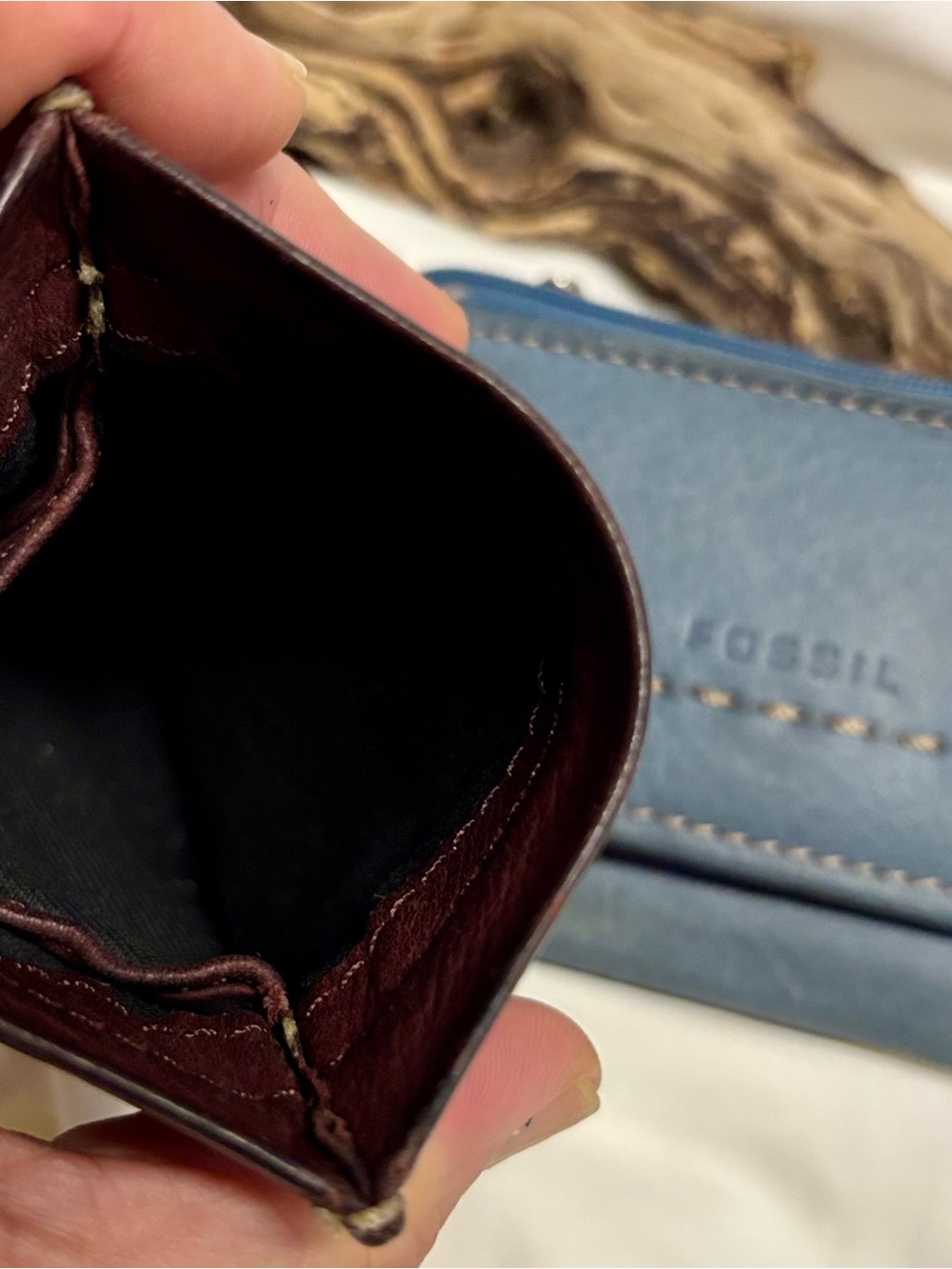 2 Sets of Fossil Small Leather Zip Wallets in Deep Brown and Light Blue - Picture 6 of 12